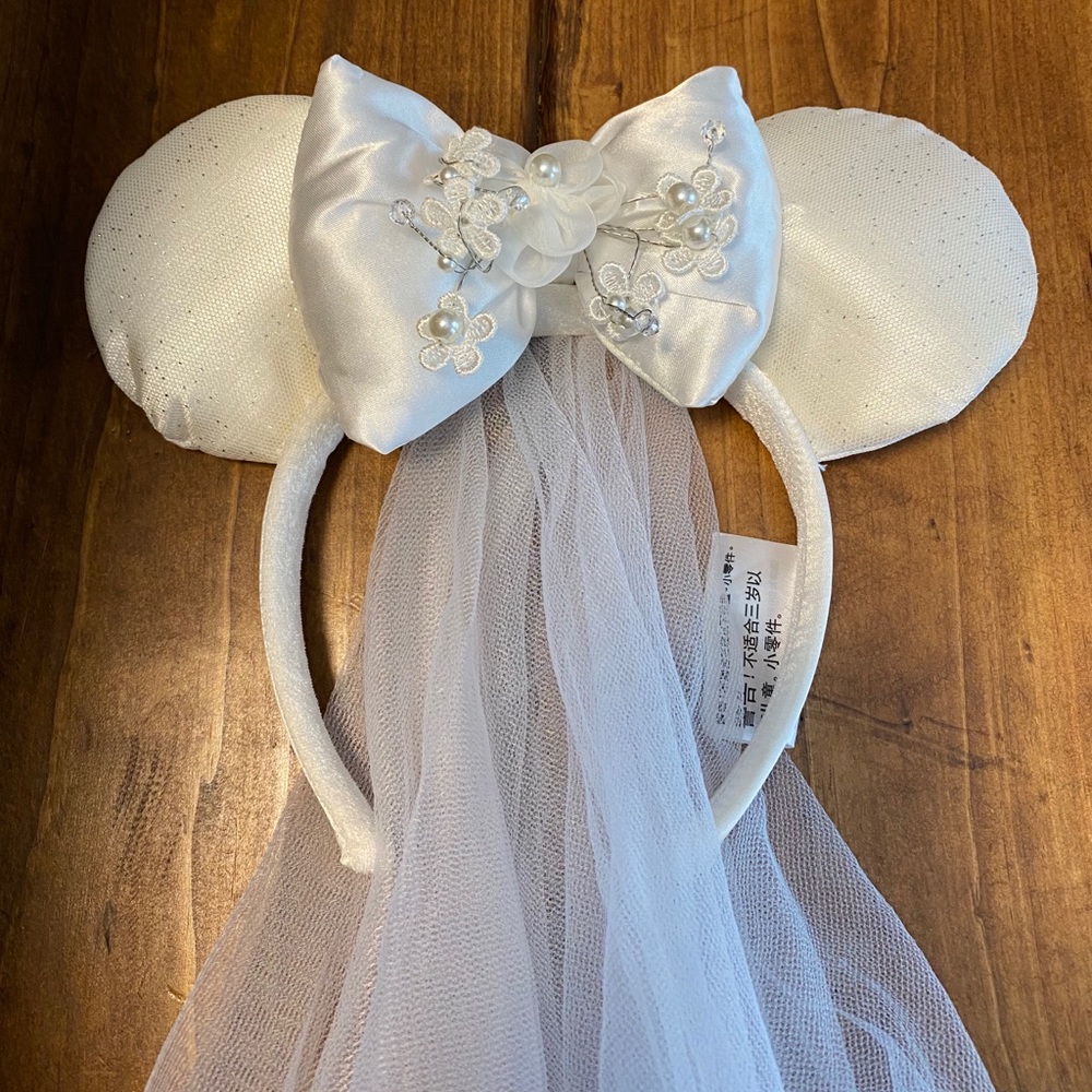 Bride Minnie Ears